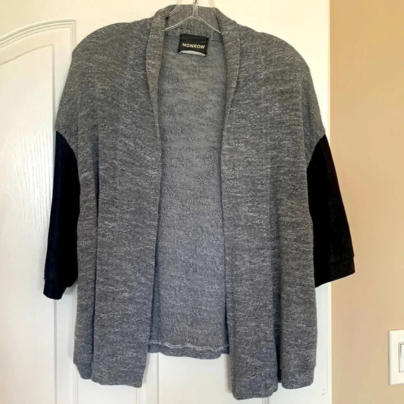 WMS MONROW grey with black short sleeves buttonless cardigan knit size medium - Picture 1 of 5